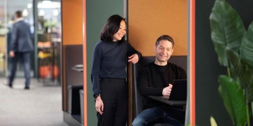 Male and female statkraft employee. (Photo: Alexander Hagstadius)